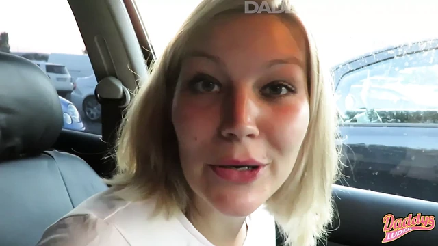 Сквиртую в мою машину