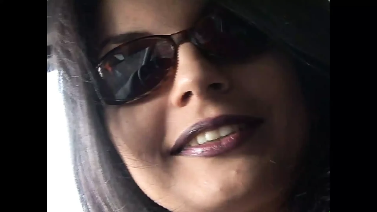 Milf loves to masturbate!