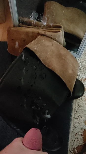 Cumming on my leather boots