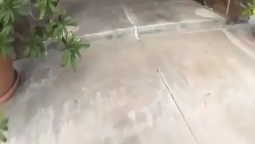 Amcığımı kırıp kendimi ağzıma almayı seviyorum