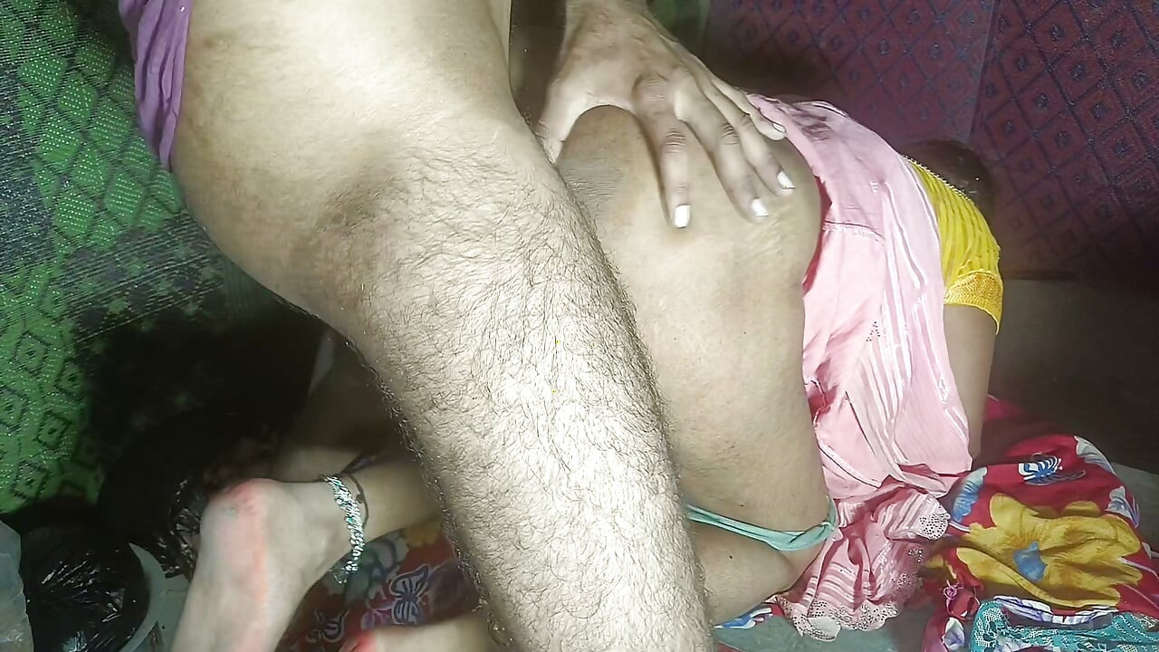 Bur chudai bhabhi-dewar ke land se jab bhabhi ke pati ghar pe nahi tha tab bhabhi apni pyasas devar ke land se bujhhai mein hindi audio mast chudai