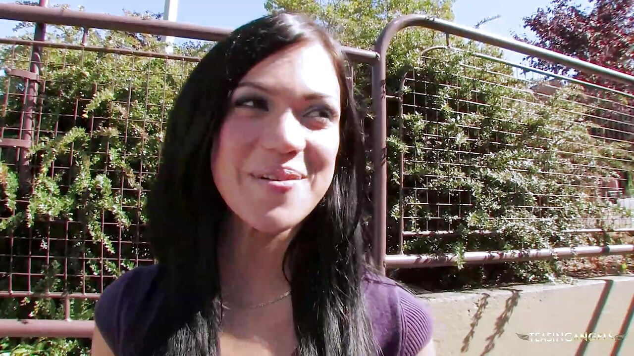 흑인 대물 자지에게 따먹히는 갈색 머리