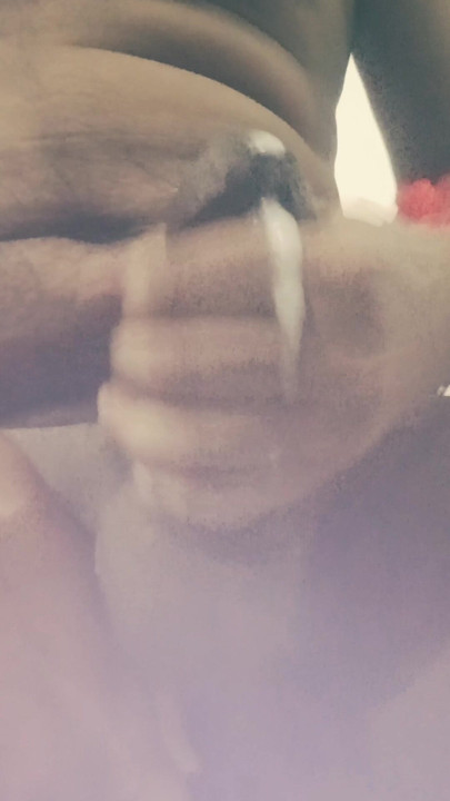 Feeling horny just shake it creampie masturbation