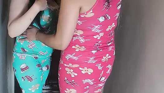 Seks hot lesbian arab saudi
