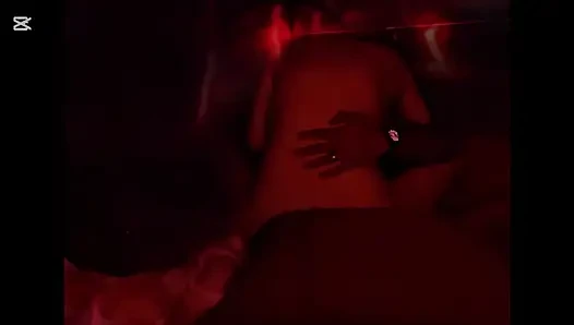 Sesh ngentot tengah malam lampu merah yang menggeliat