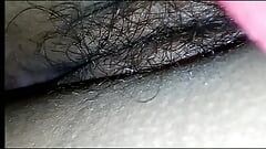 भारतीय पत्नी कंबल के नीचे चुदाई