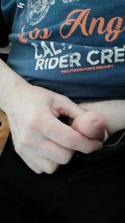 Showing my cock off and getting hard