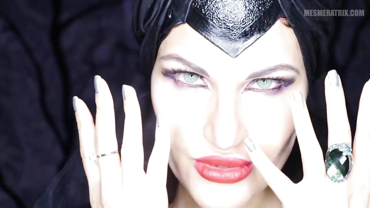 In to maleficenteyes...