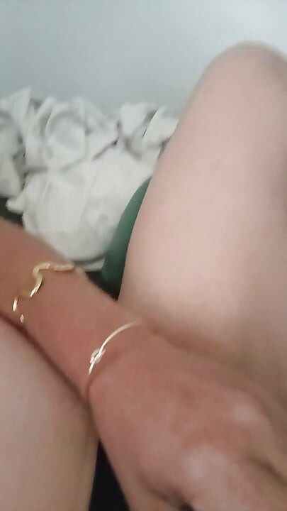 A delicious cumshot to imagine in person