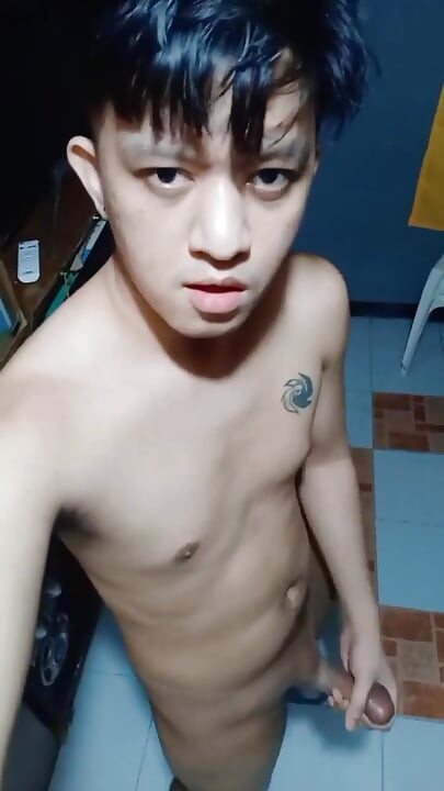 Lasă-mă Să-ți Dau Ție, Tati! Masturbare Twink Filipineză Și Spermă În Direct