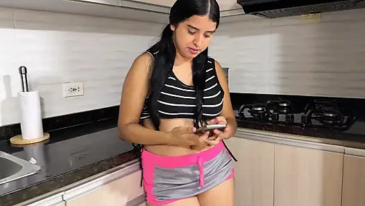 Unknown guy fucks Latin woman of scarce resources who has no way to pay for a dome, hard sex