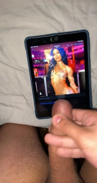 Sasha Banks cumtribute