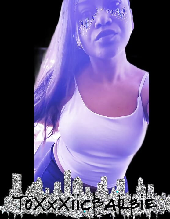 Say Hiiiii to Toxxxiicbarbiie From Texas