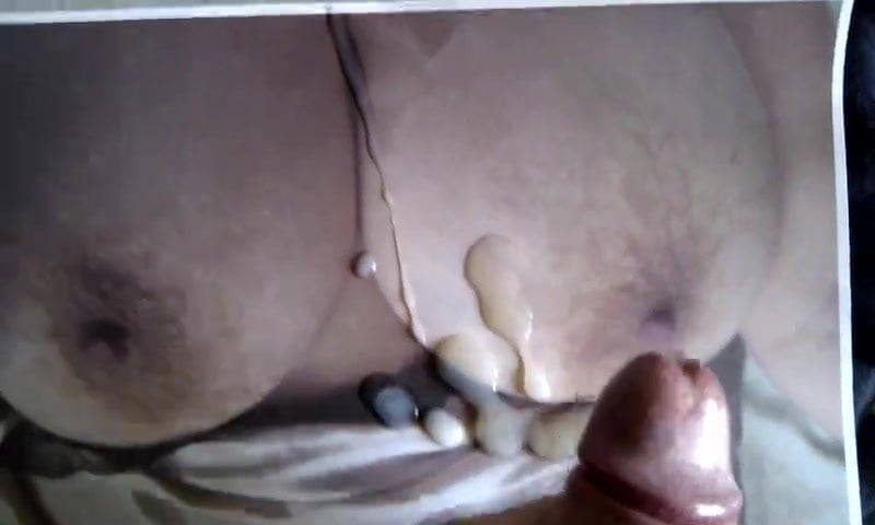 Wichsen auf bigboobygirl's dicken Titten