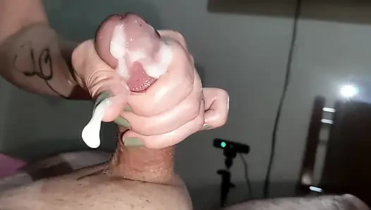 I got a blowjob and a handjob until I came a lot.
