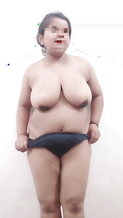 Shabnam khatun spricht mit ihrem freund