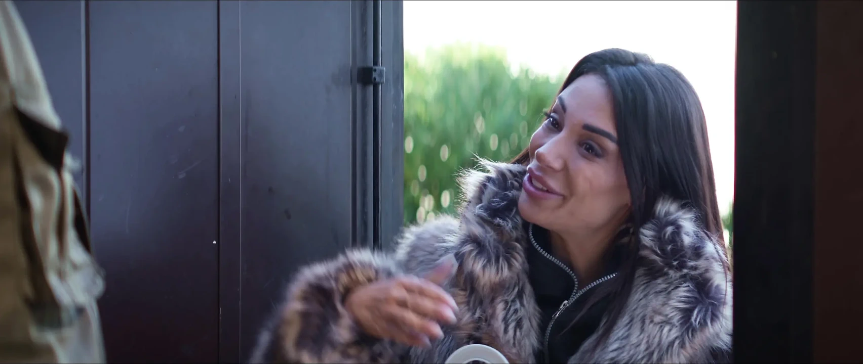 Freya Ferrari：网红在桌子上被干菊花