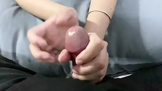 The girl with beautiful hands is massaging the lingam of my mini cock