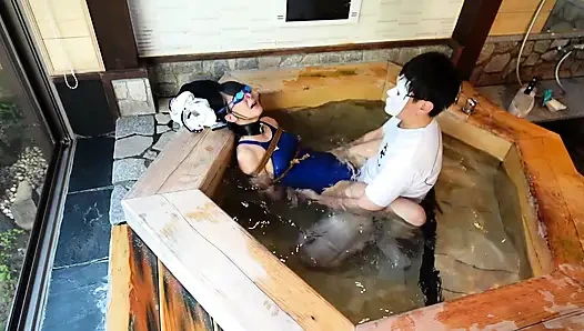 Damlayan mayolar ve halatlar, bitmek bilmeyen geziler