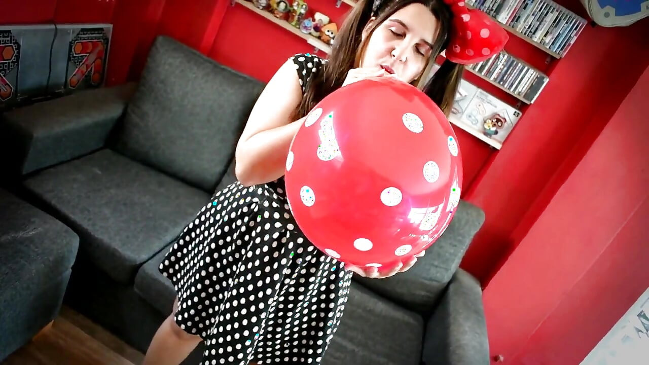 B2p Balloons - Духай, изпускай и игра с путка като Minnie - Bunny Looner