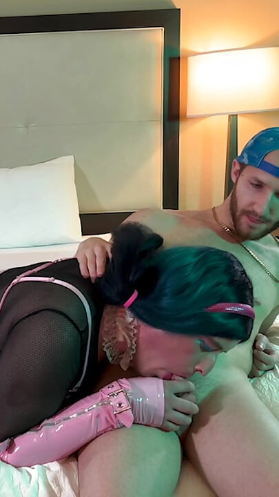 Quente mulher trans em castidade fodida e chupando - compilação 6