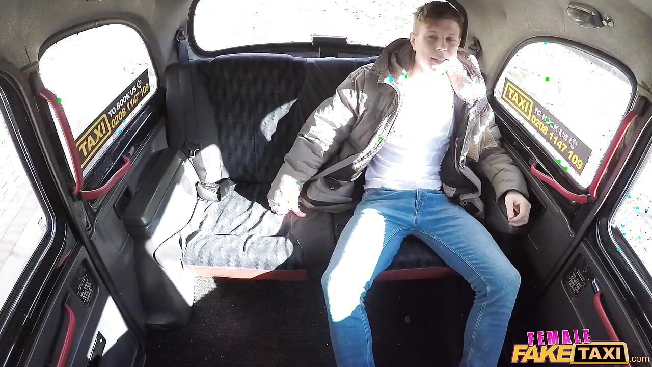 Female fake taxi - turis muda polos digoda