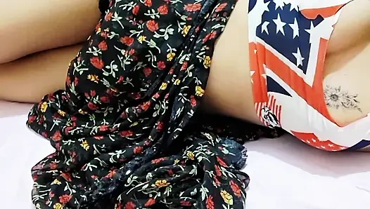 Hintli kadın dedikodu eğlencelidir.