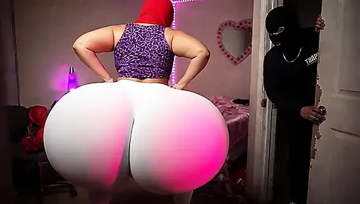 Big Ass Stepmom Twerking in Tight Leggings in Bedroom