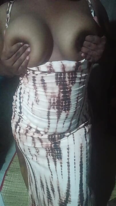Desi vabhi Big boobs and village Desi hottest girls