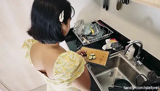 Yalnız komşu büyük yarağımla oynamayı bırakamıyor