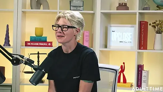 Khloe Kingsley: Squirting vor kamera & roten Flaggen