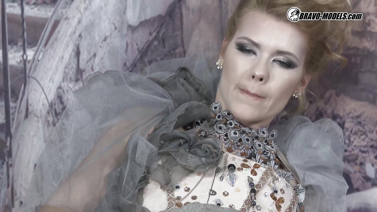 461 -- إيزي دلفين