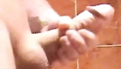 Tıraşlı şişmanım boşalıyor