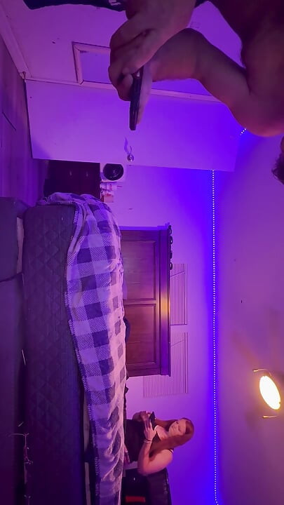 I make her tap