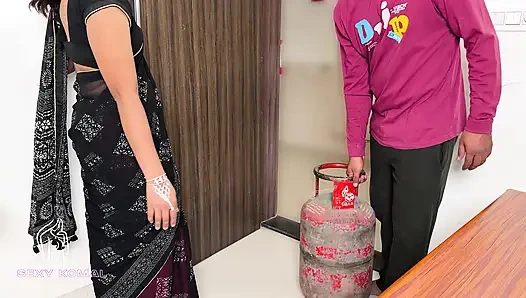 Der Softgas-Lieferbote gab neben dem Tank ab, wo ist der leere Zylinder, nehme ich es.