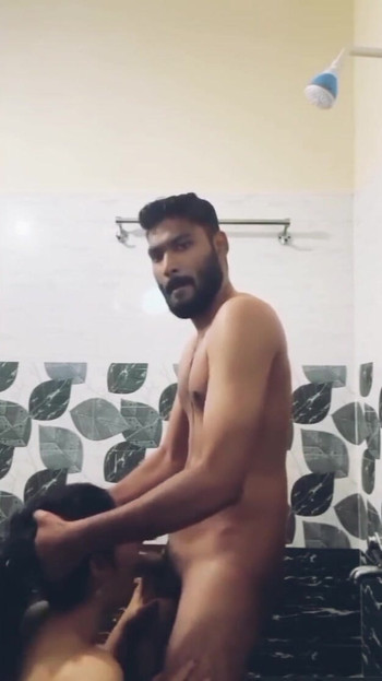 Trenutak koji morate podijeliti iz "Zašto si pozvao ženu svog prijatelja u kupaonicu i skinuo je golu?"