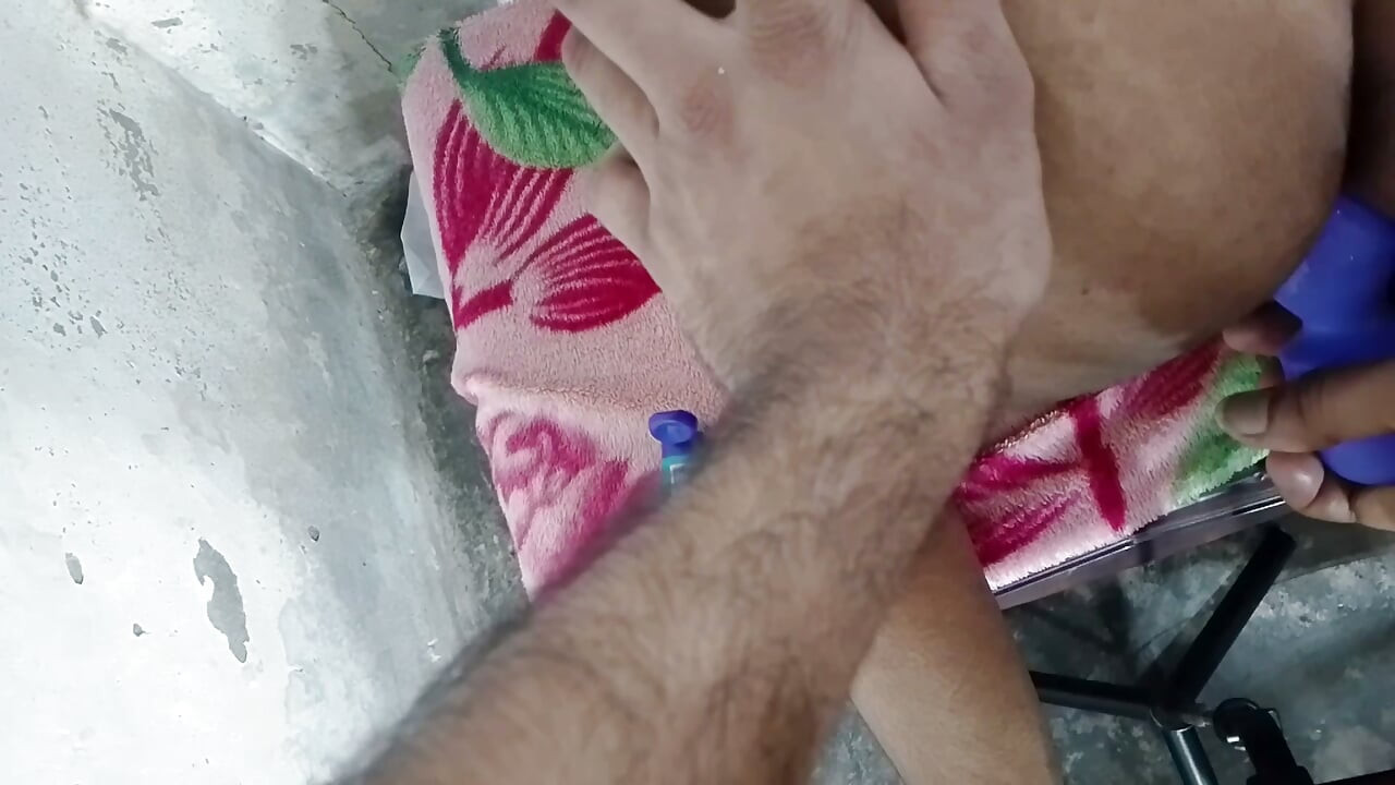 Double dildo in ass to fuck big ass Hindi audio doggy style anal