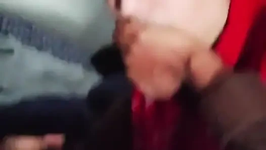 Desi-mädchen teilt einen besonderen moment mit ihm