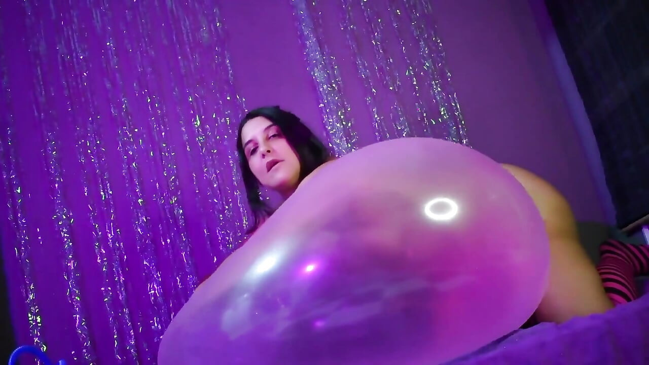Ride and Try to Pop My Wubble Ball Naked - Round 2 - Bunny Looner