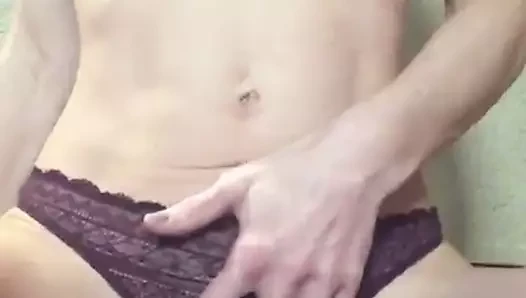 Jade-coquine : Pretty naughty and home alone - squirt