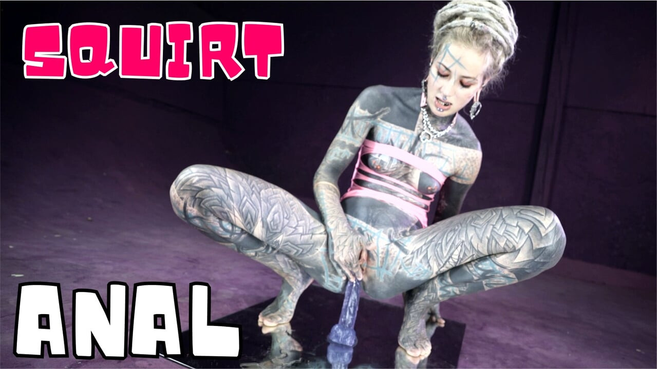 Tattooed Girl Fuck herself in the Mirror with Toys ANAL Play