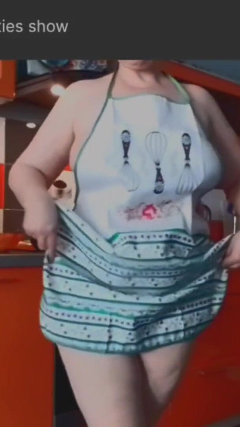 Momento icônico de "Panquecas de carne ao vivo"