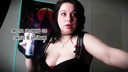 Alt Kız Geğiriyor Asmr Red Bull Ve Fışkırıyor (geğirme Fetişi)