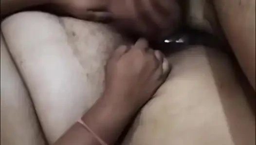 Празднование Сан-Валетина с моим бойфрендом, пока мой муж снимает видео