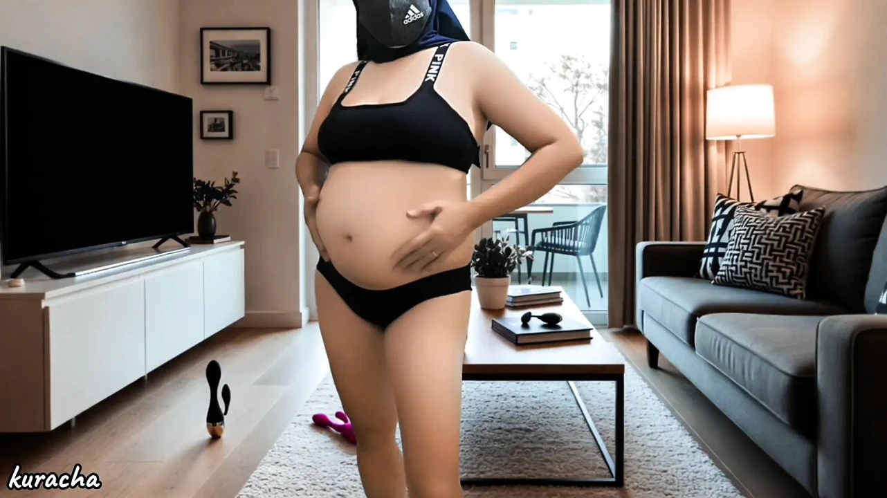 怀孕的医生独自在家休假