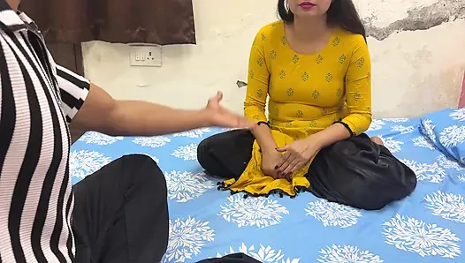 Cylinder De Do Bhaiya Pls- Indian Neighbour's Hot Wife Fucked Exchange of Cylinder, Got Cum on Hairy Pussy