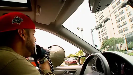 Remaja lucu dijemput dan disetubuhi dengan keras