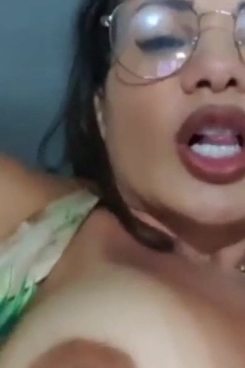 Pramuniaga rencana merayu pelanggan menggunakan taktik untuk menjual