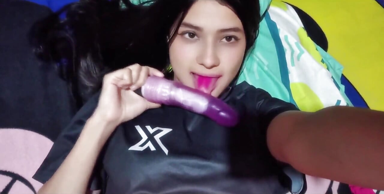 私の隣人は妻の本物の手作りを共有するのが好きです