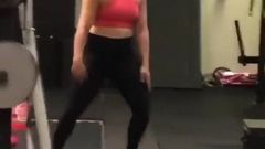 Deonna purrazzo khiêu vũ trong phòng tập thể dục